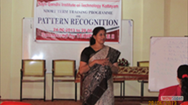 Dr.Leena mary interacting with participants of STTP on PATTERN RECOGNITION-jun 2013